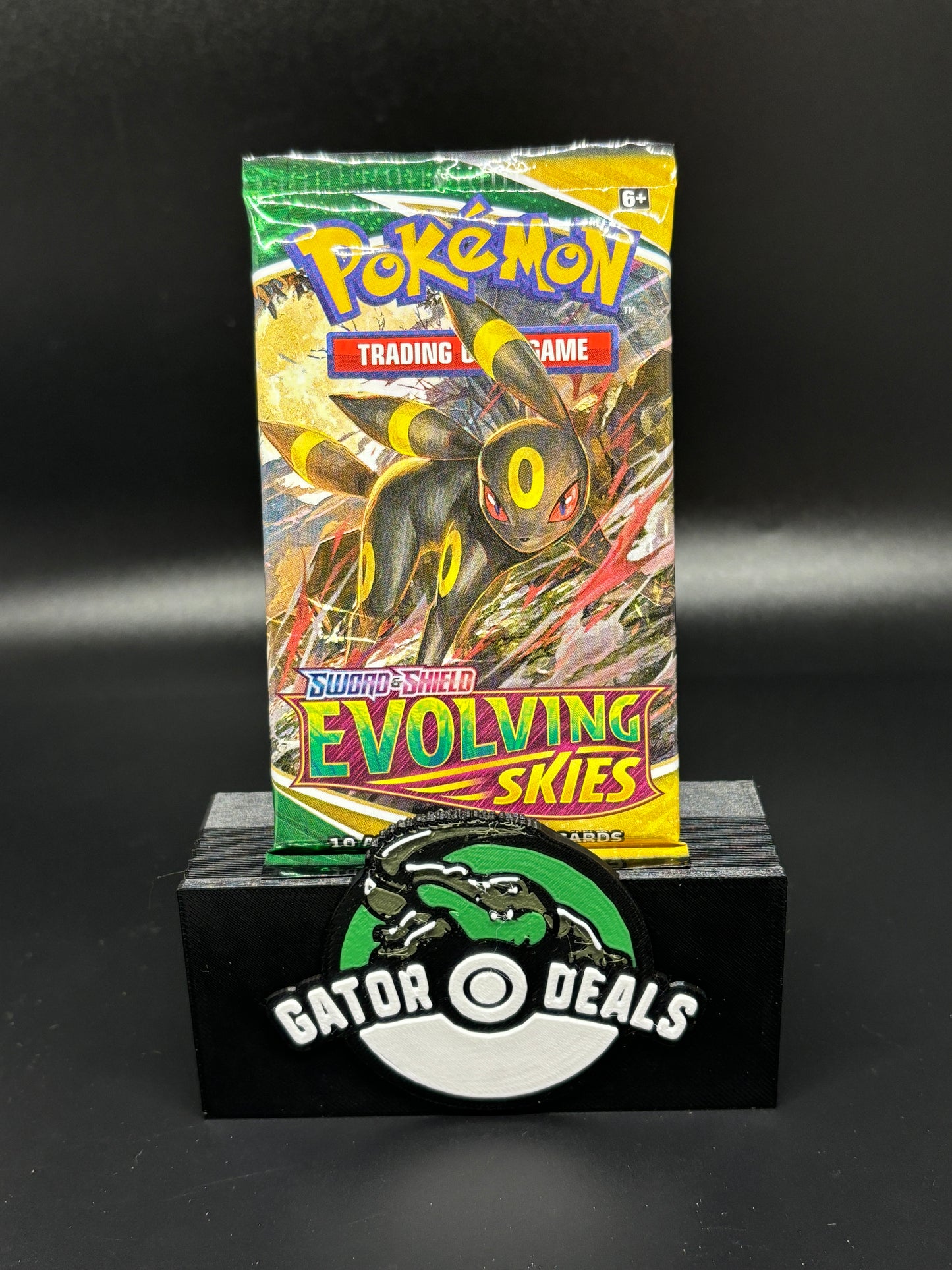 Pokemon TCG: Sword and Shield - Evolving Skies Pack